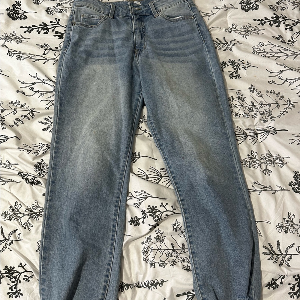 High waisted baggy blue jeans